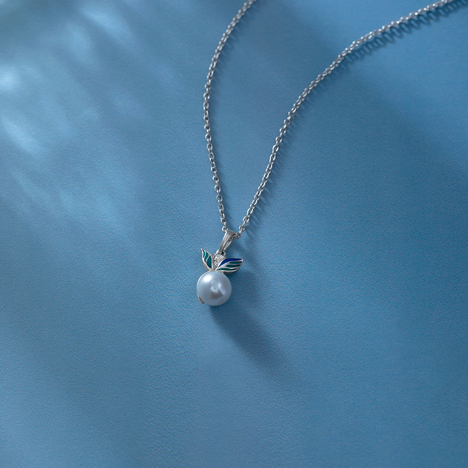Gilded Leaflet 925 Silver Diamond Necklace Gilded Leaflet 925 Silver Diamond Necklace