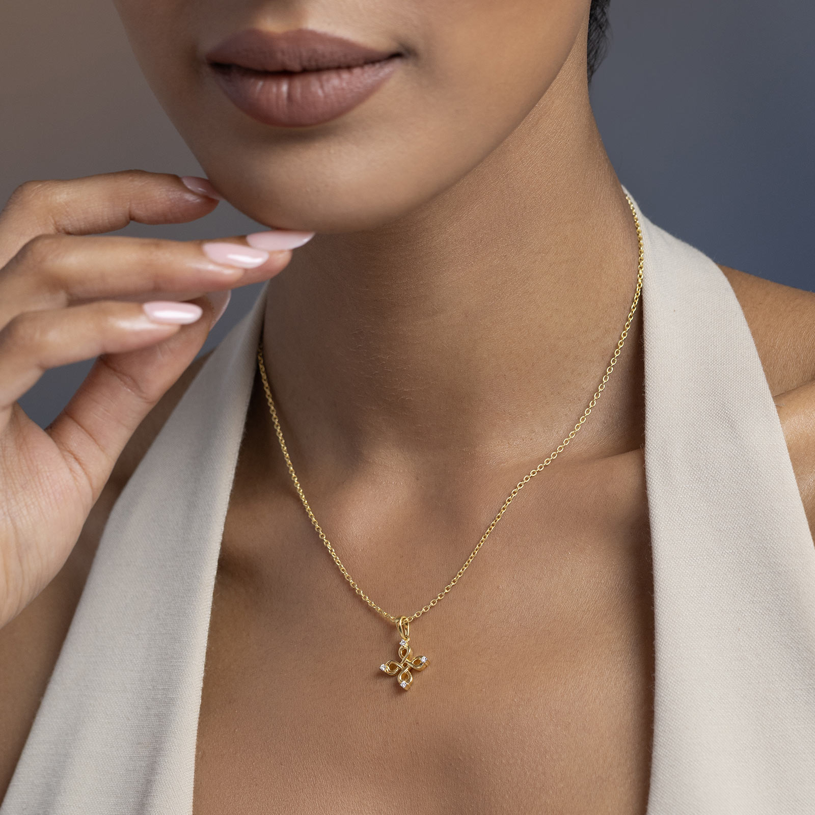 Seamlessly Striking 925 Silver Diamond Necklace