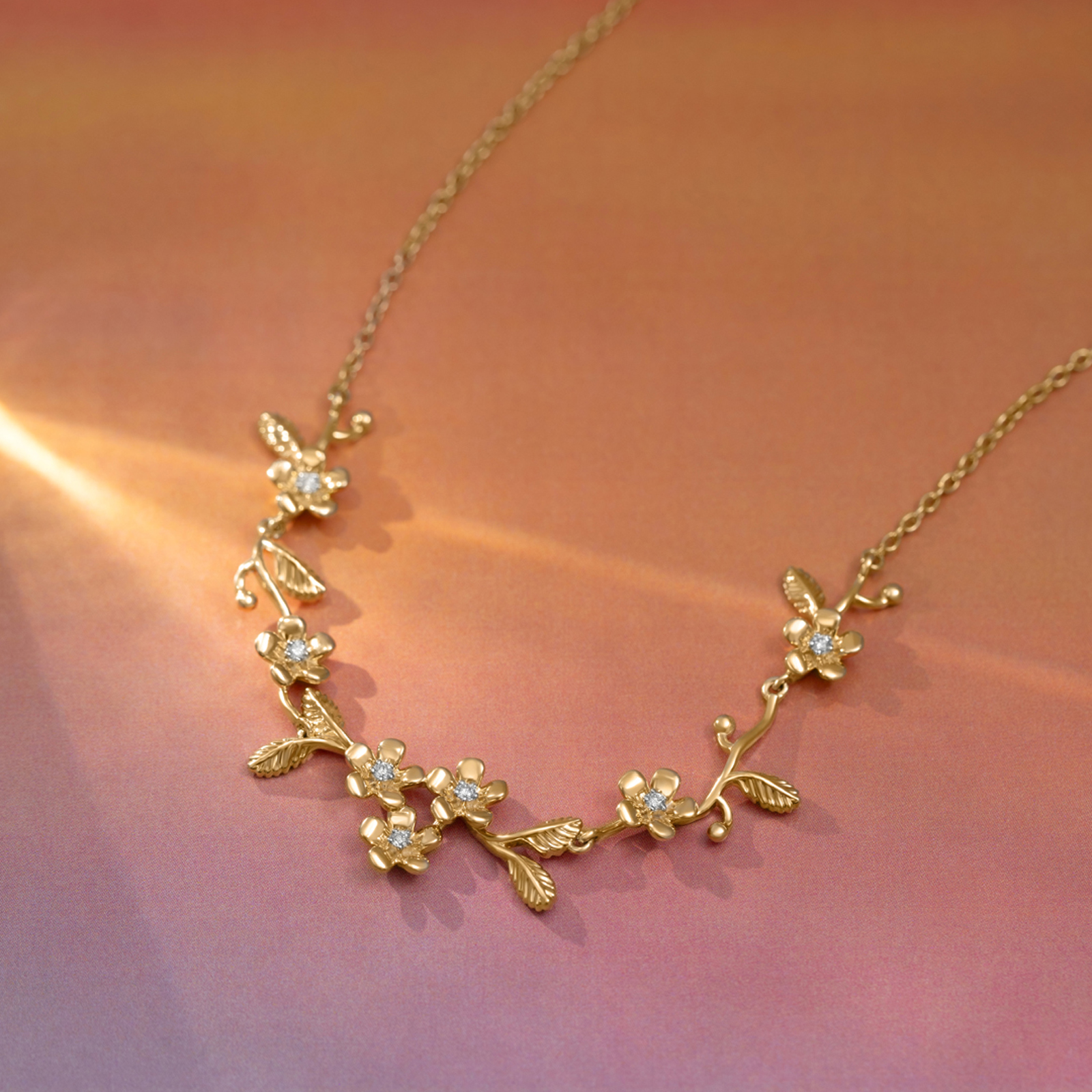 Wandering Flora 925 Silver Diamond Necklace Wandering Flora 925 Silver Diamond Necklace
