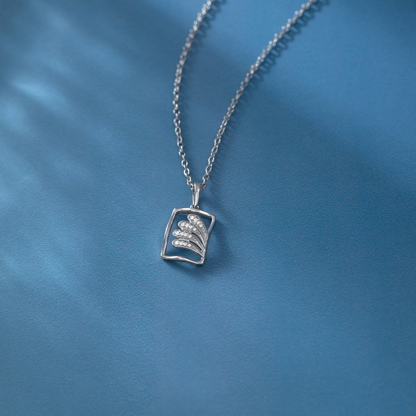 Free-Spirited Sweep 925 Silver Diamond Necklace