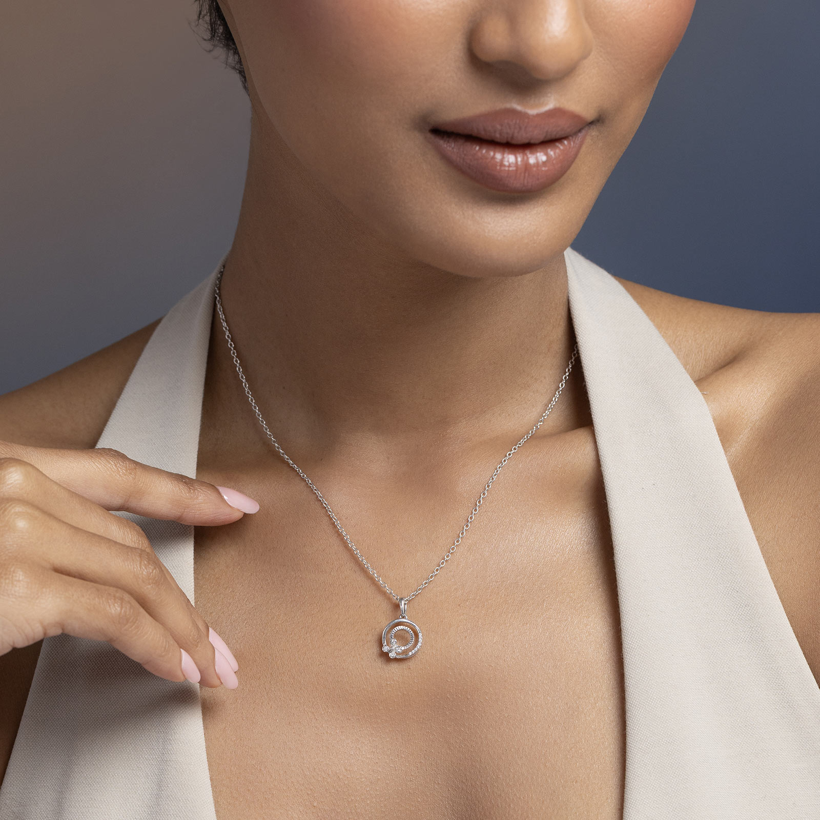 Inseparable Looped 925 Silver Diamond Necklace Inseparable Looped 925 Silver Diamond Necklace