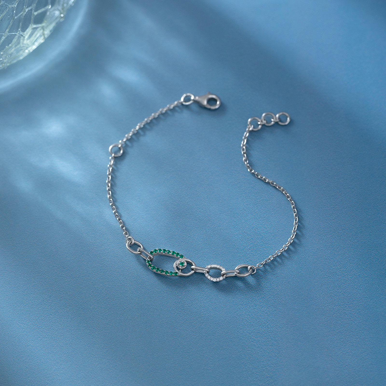 Fluid Oval 925 Silver Diamond Bracelet