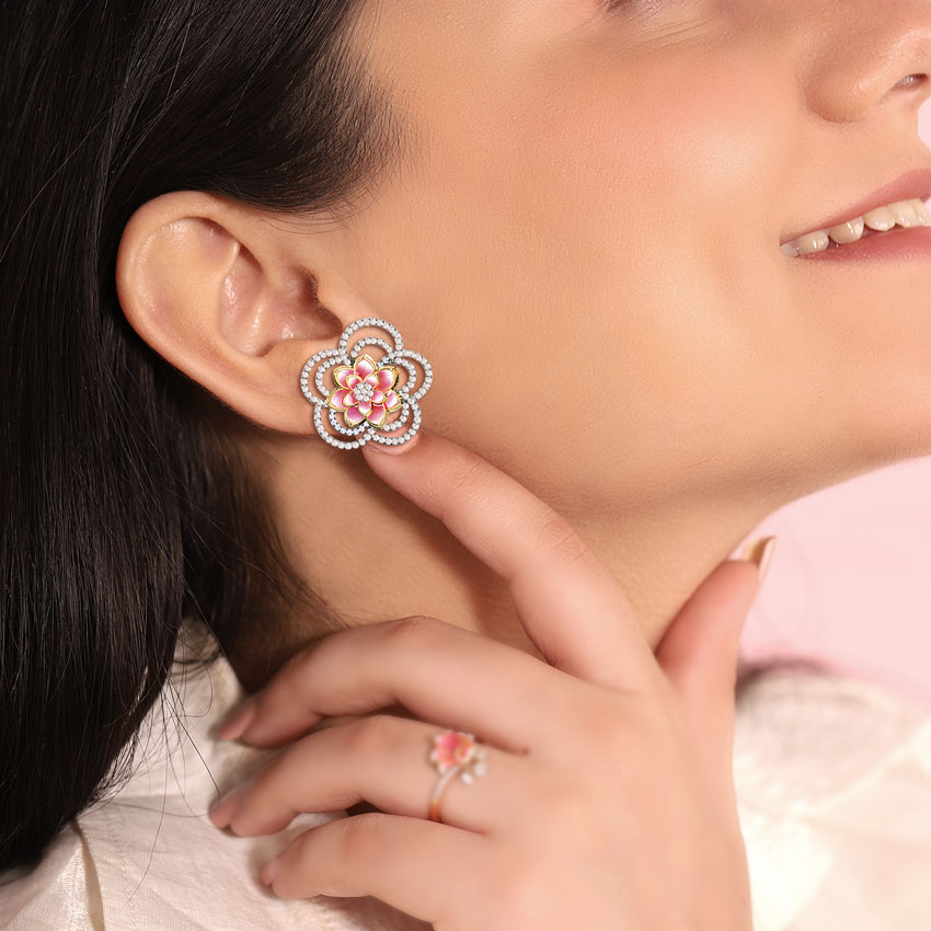 Diamond Earrings 18 Karat Yellow Gold Sparkling Bloom Lotus Diamond Stud Earrings