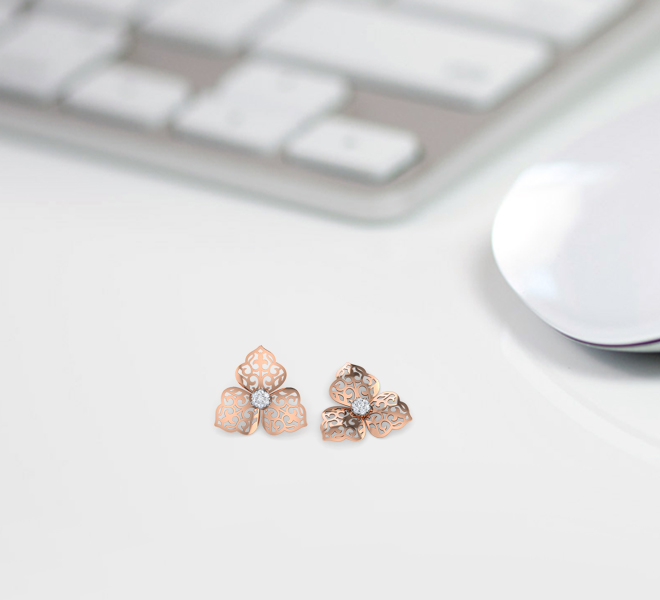 Anna Tri Petal Stud Earrings