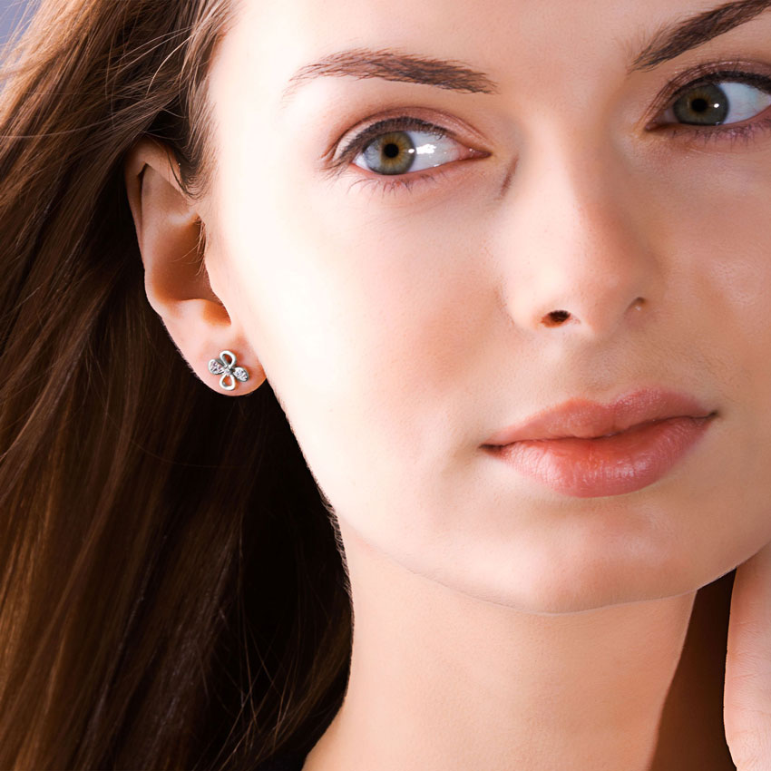 Two Petal Mismatched Diamond Stud Earrings Two Petal Mismatched Diamond Stud Earrings