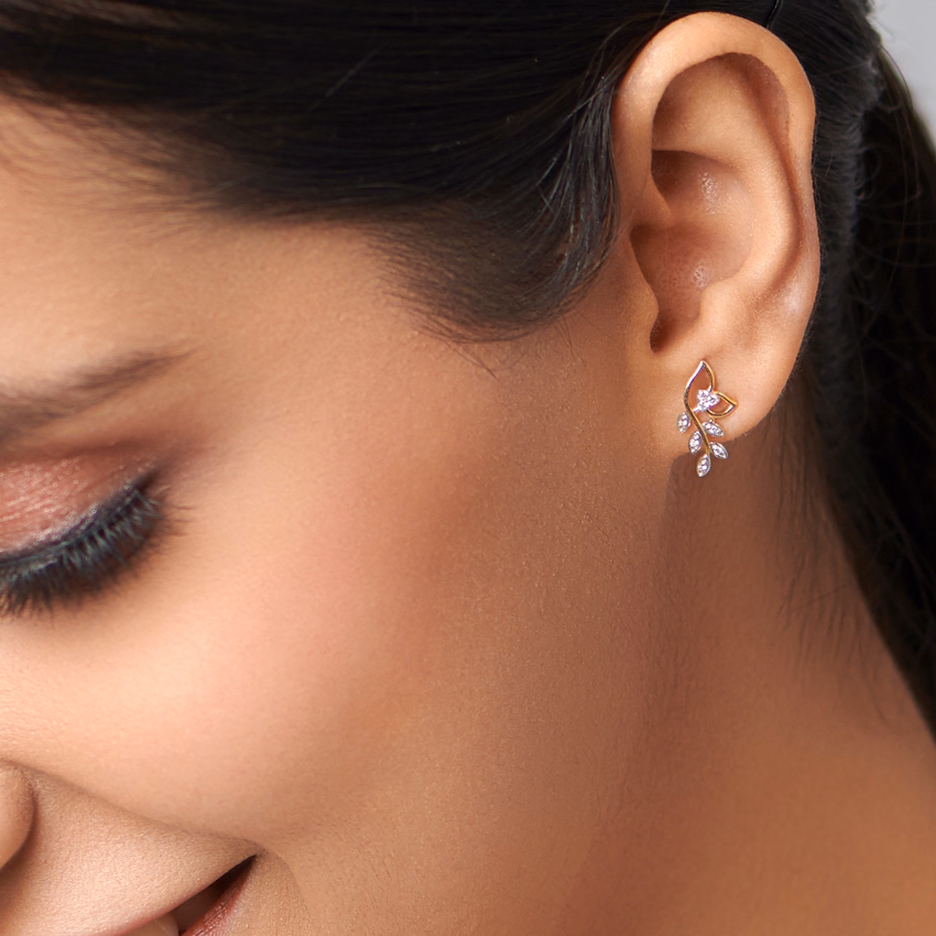 Diamond Earrings 18 Karat Rose Gold Classic Leaves Diamond Stud Earrings