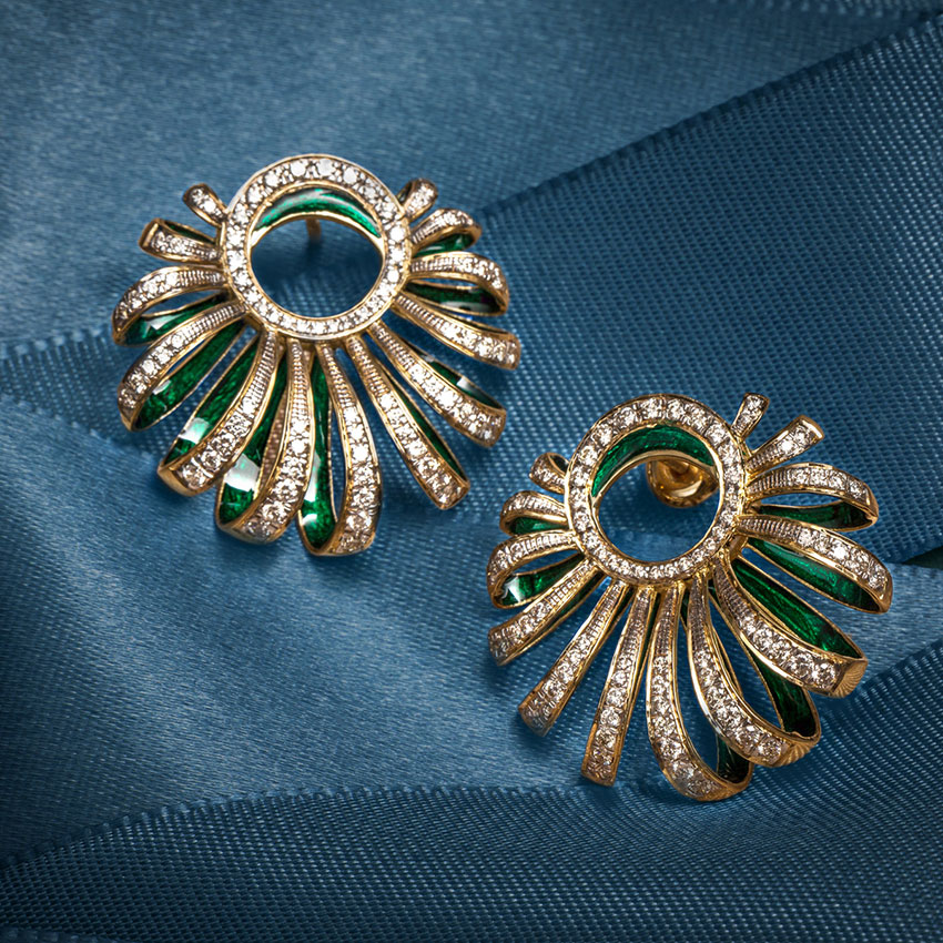 Flared Ribbon Diamond Hoop Earrings Flared Ribbon Diamond Hoop Earrings