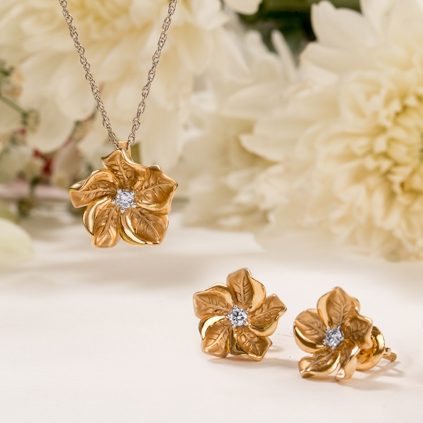 Rue Bloom Diamond Stud Earrings Rue Bloom Diamond Stud Earrings