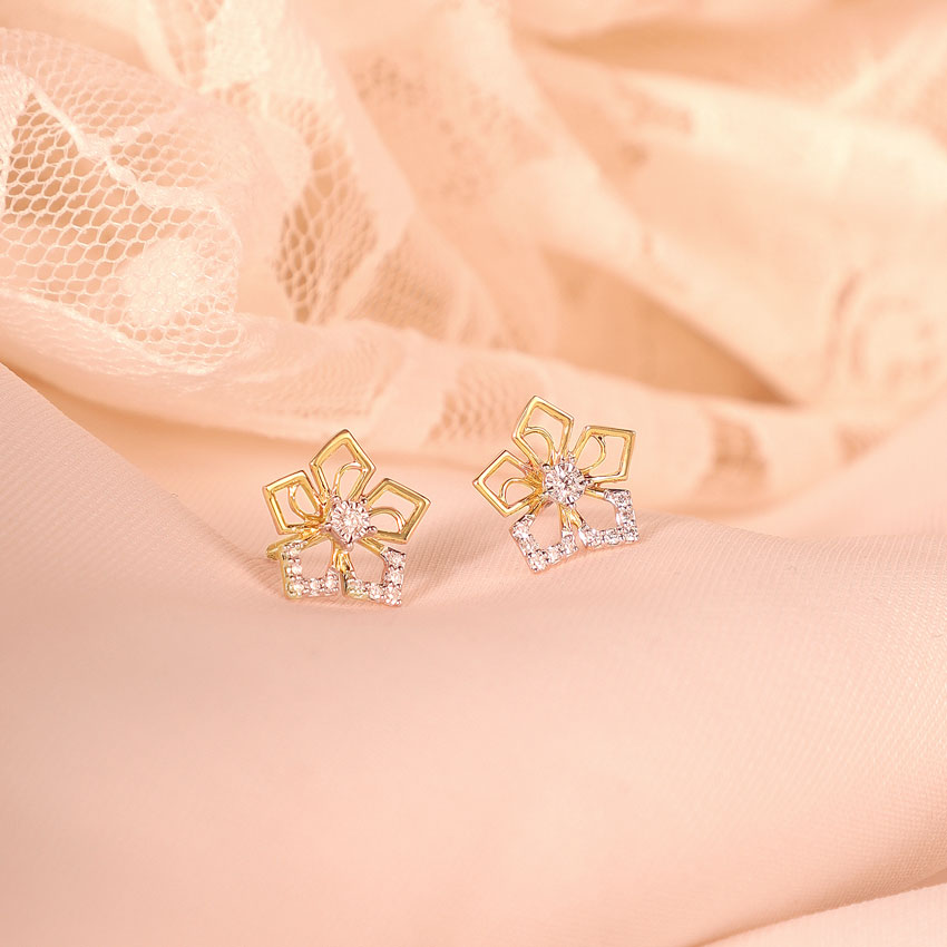 Stark Bloom Diamond Stud Earrings