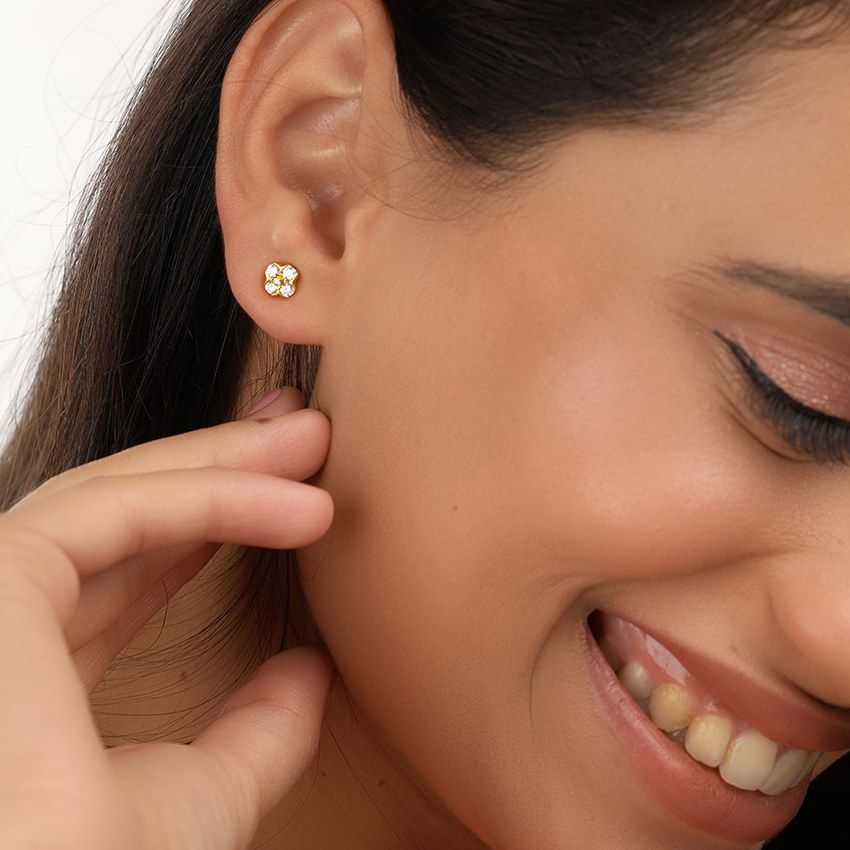 Alina Cute Diamond Stud Earrings Alina Cute Diamond Stud Earrings