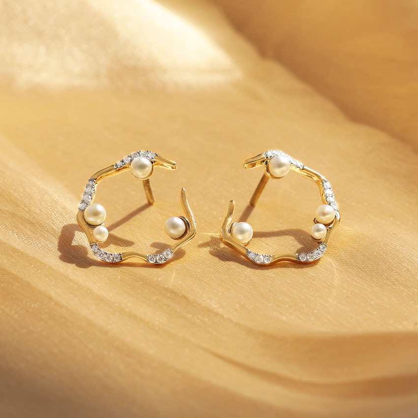 Breezy Pearl Hoop Earrings