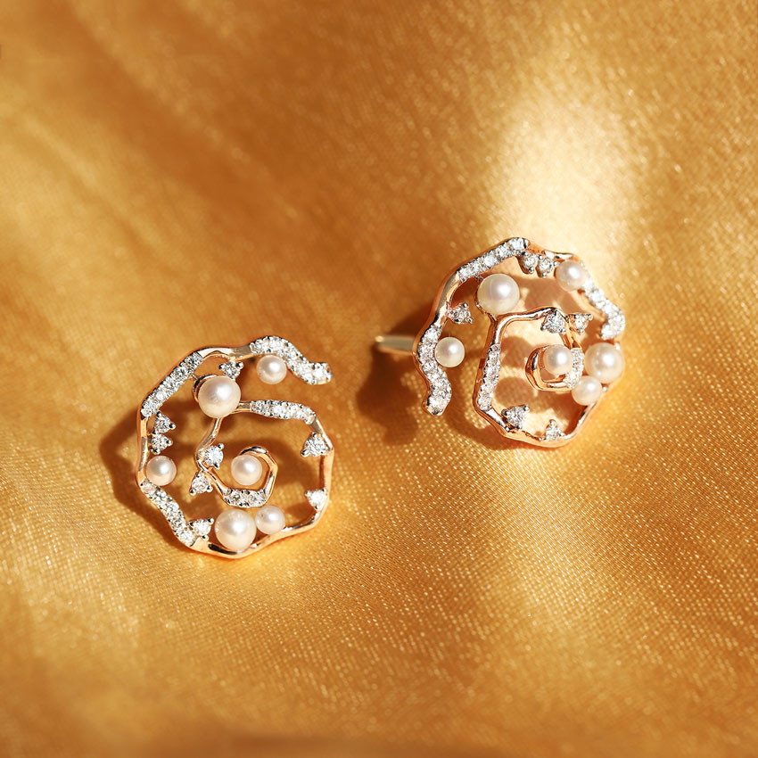 Sunset Pearl Stud Earrings