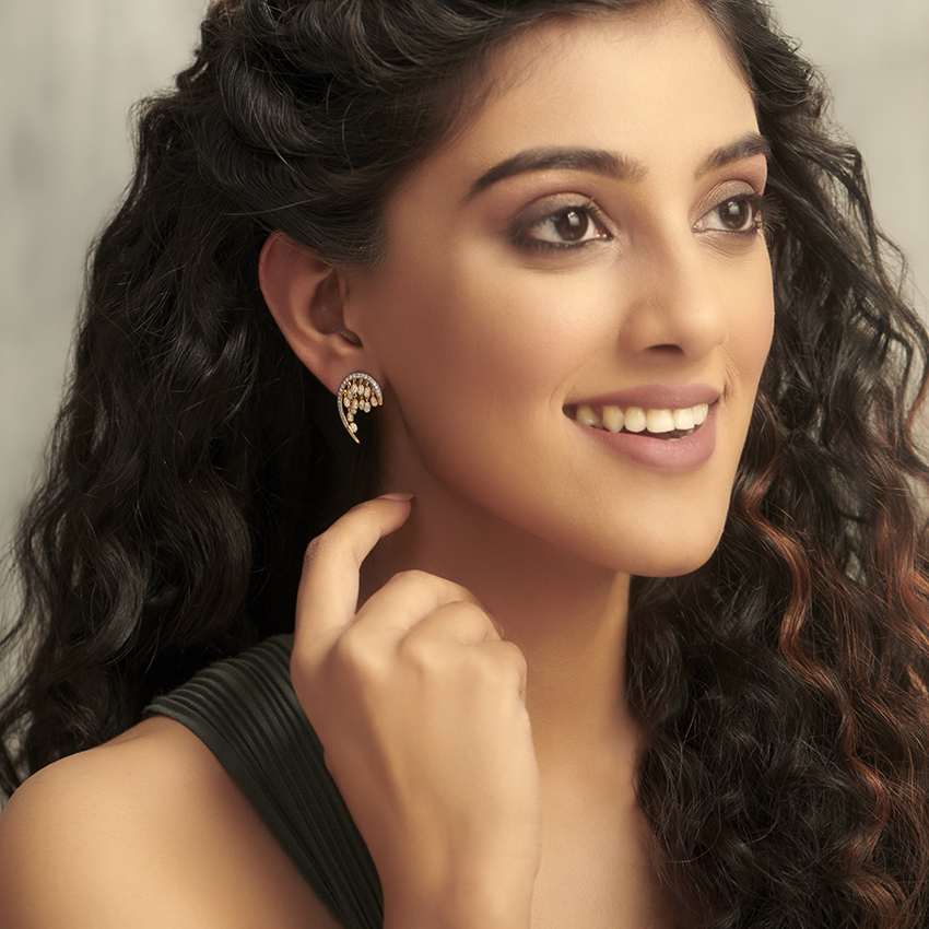 Diamond Earrings 14 Karat Yellow Gold Ekika Diamond Drop Earrings