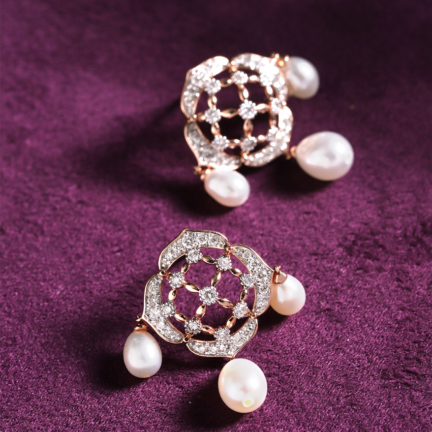 Arsia Pearl Drop Earrings