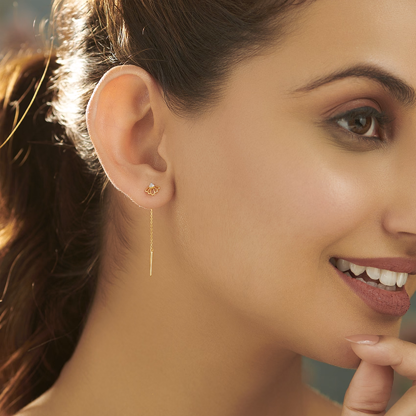 Diamond Earrings 14 Karat Yellow Gold Scallops Diamond Sui Dhaga Earrings