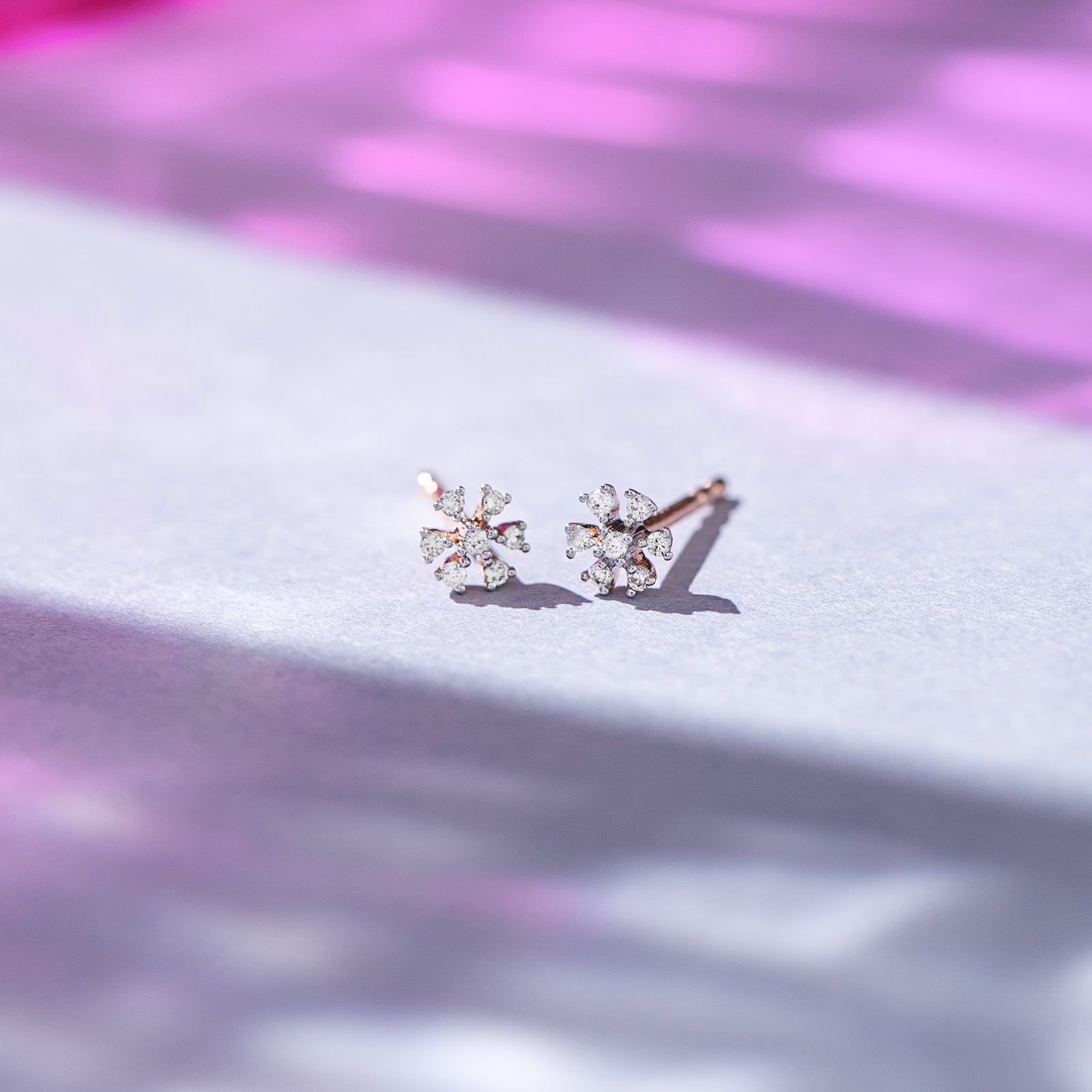 Diamond Earrings 18 Karat Rose Gold Sparkling Daisy Diamond Stud Earrings
