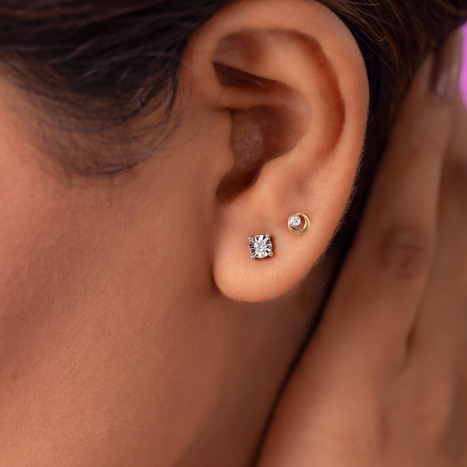 Diamond Earrings 18 Karat Yellow Gold Classic Multipierce Diamond Stud Earrings
