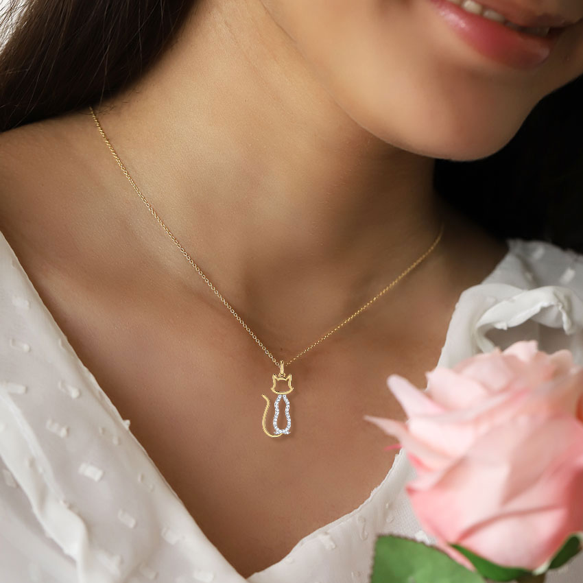 Classic Cat Diamond Necklace