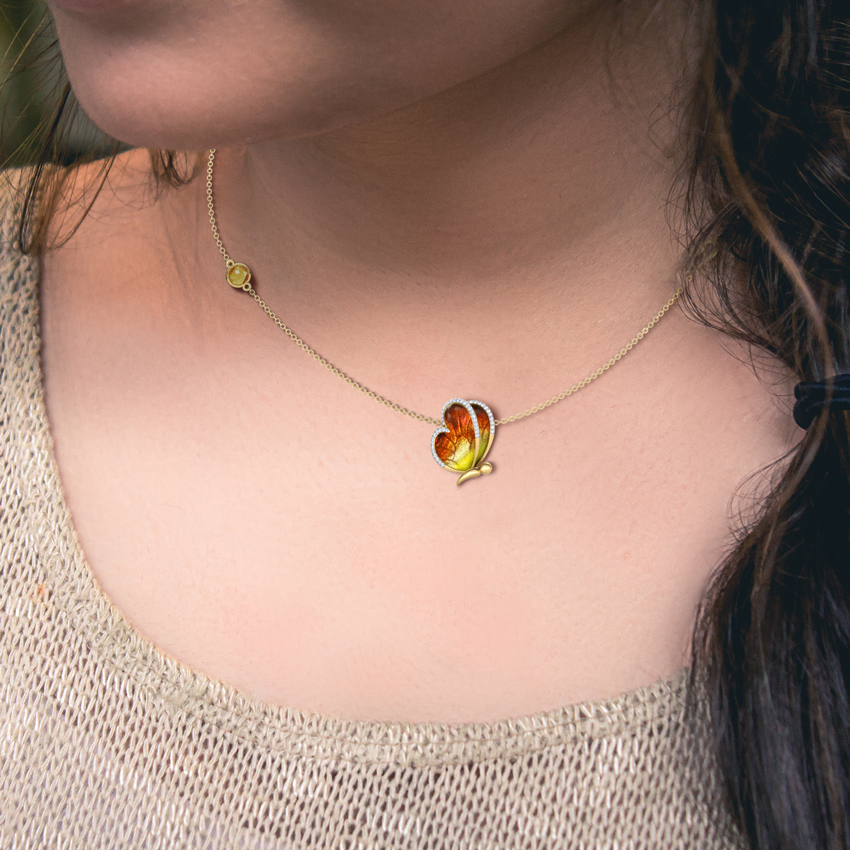 Flap Orange Butterfly Gemstone Necklace Flap Orange Butterfly Gemstone Necklace