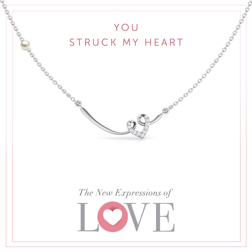 Looped Diamond Heart Bar Necklace Looped Diamond Heart Bar Necklace