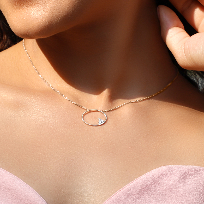 Minimalistic Oval Necklace Minimalistic Oval Necklace