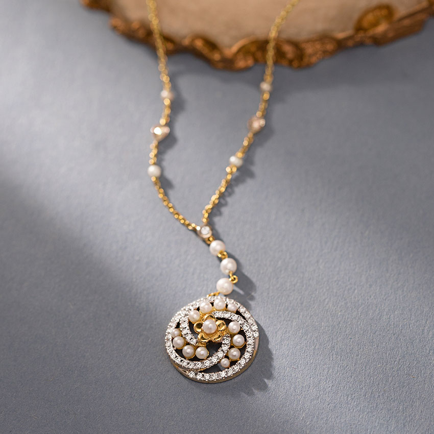 Madhuparna Diamond Necklace