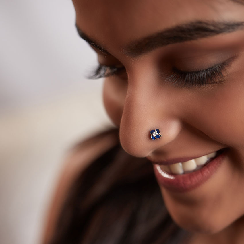 Diamond Nose pin 14 Karat Yellow Gold Saira Detachable Diamond Nose Pin