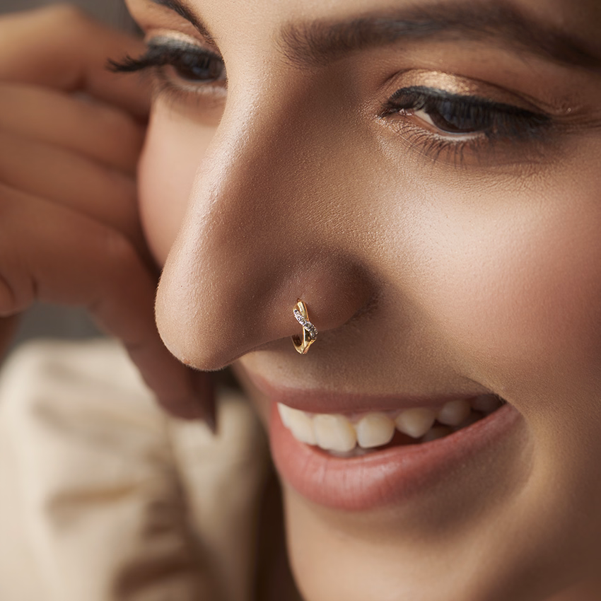 Diamond Nose pin 14 Karat Yellow Gold Ashley Radiant Diamond Nose Pin