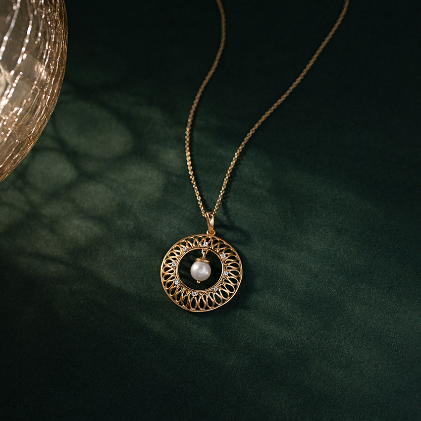 Cosmic Energies Pearl Pendant Cosmic Energies Pearl Pendant