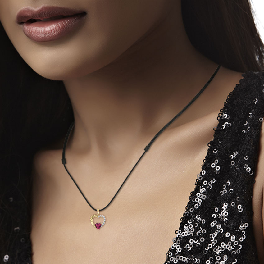 You & I Diamond (0.07 ct) & Ruby (3.5 mm) pendant, 18K Yellow Gold You & I Diamond (0.07 ct) & Ruby (3.5 mm) pendant, 18K Yellow Gold