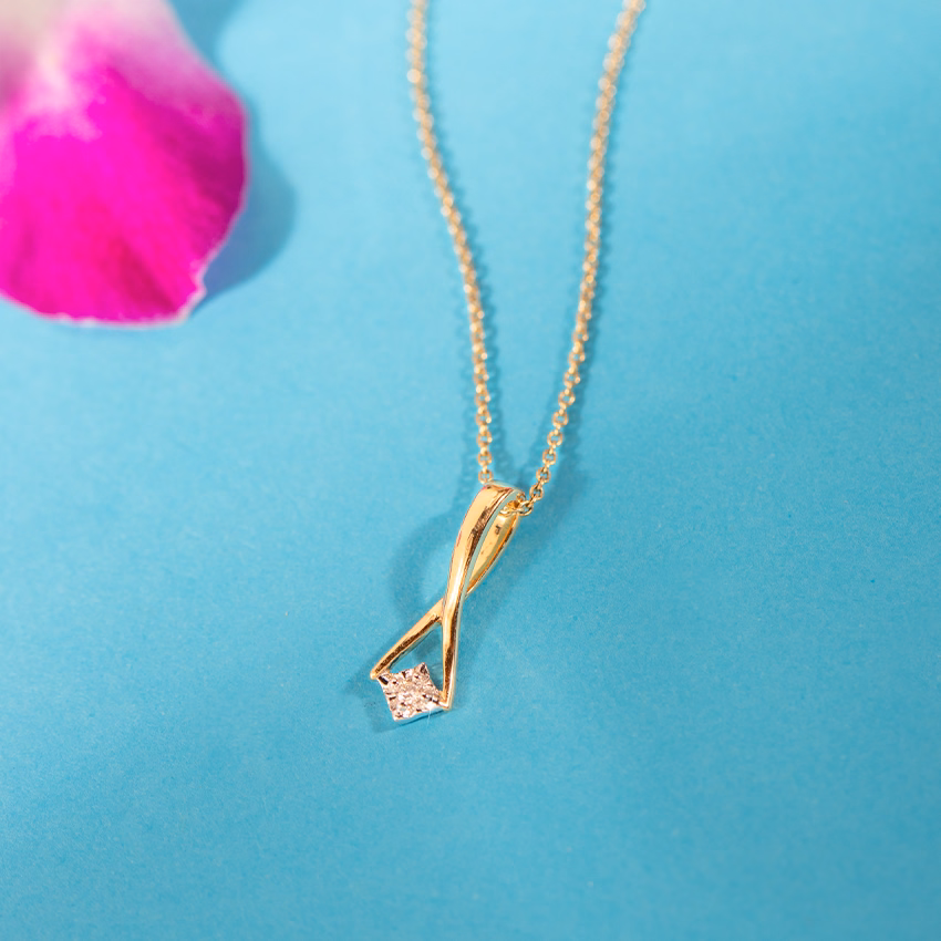 Diamond Pendants 14 Karat Yellow Gold Falling Star Diamond Pendant