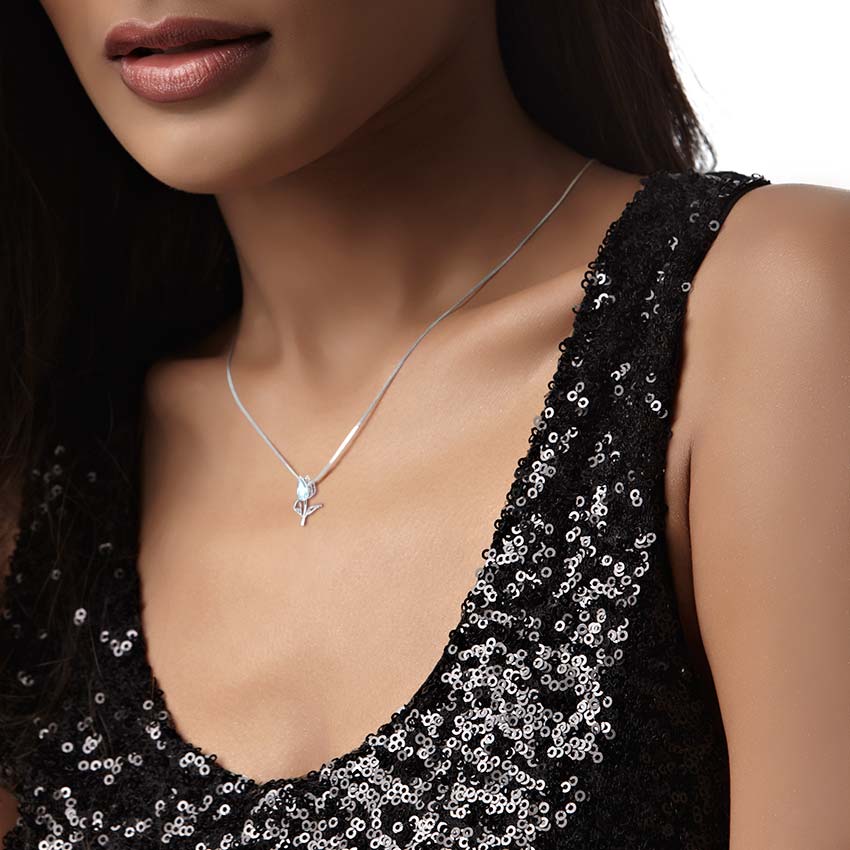 Floral Aquamarine Pendant