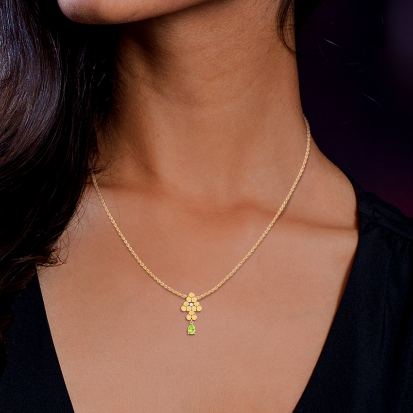 Diamond,Gemstone Pendants 18 Karat Yellow Gold Crystalline Green Pendant