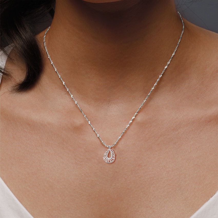 Golden Spark Diamond Pendant