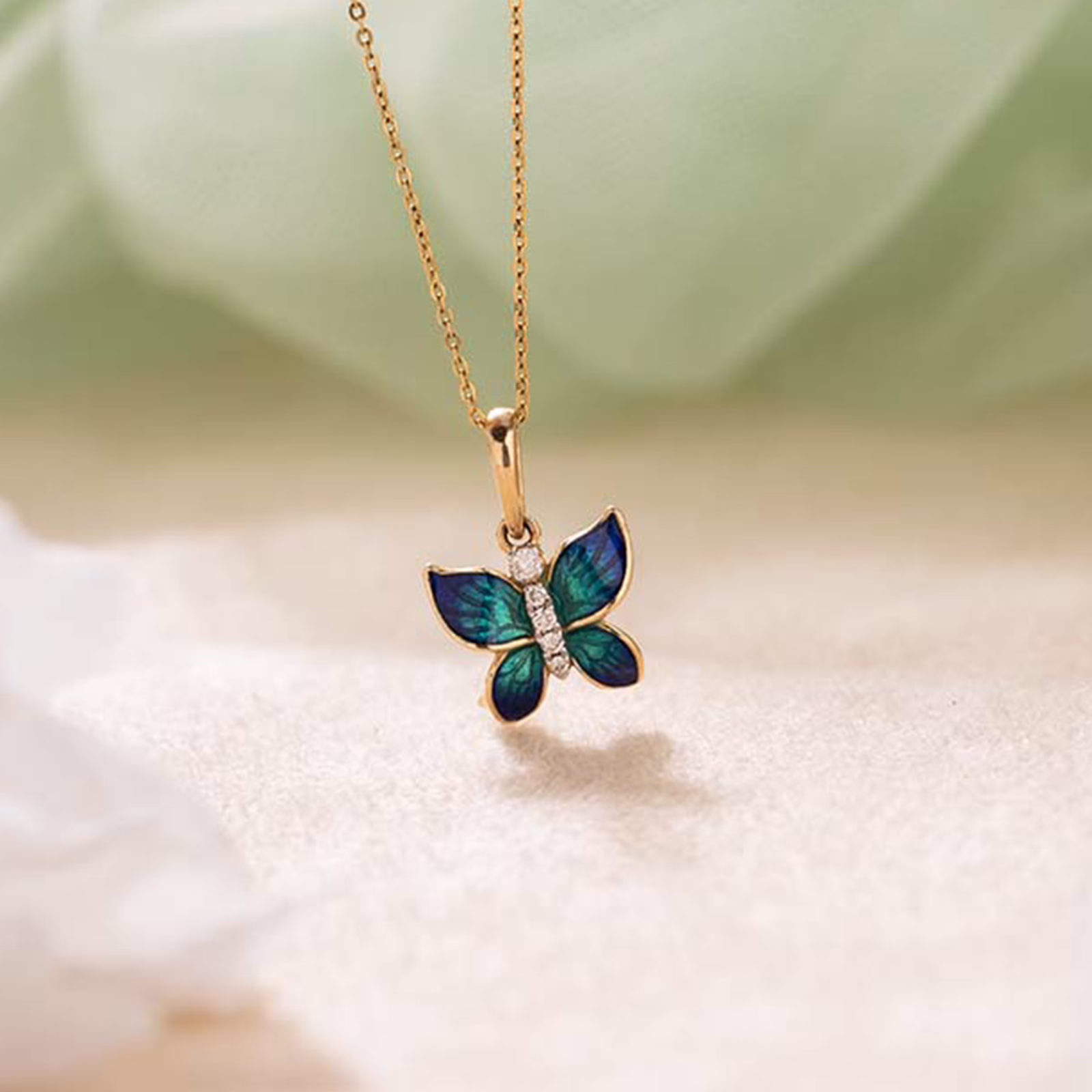 Diamond,Gemstone Pendants 18 Karat Rose Gold Hover Blue Butterfly Diamond Pendant
