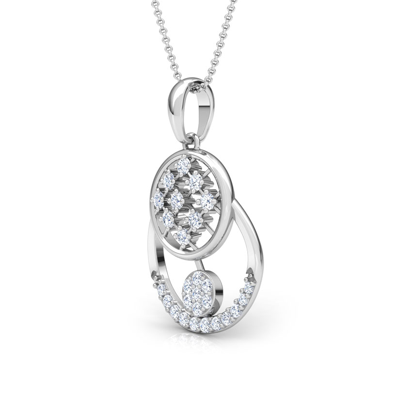 Overlay Cluster Diamond Pendant Overlay Cluster Diamond Pendant