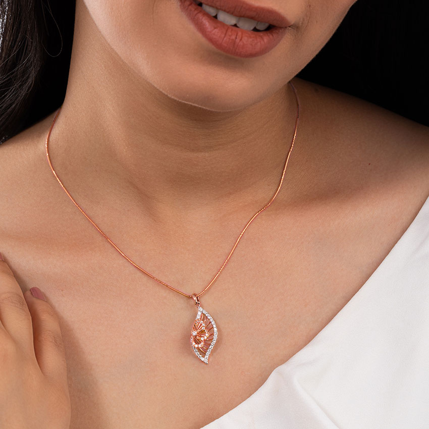 Shanza Frill Diamond Pendant