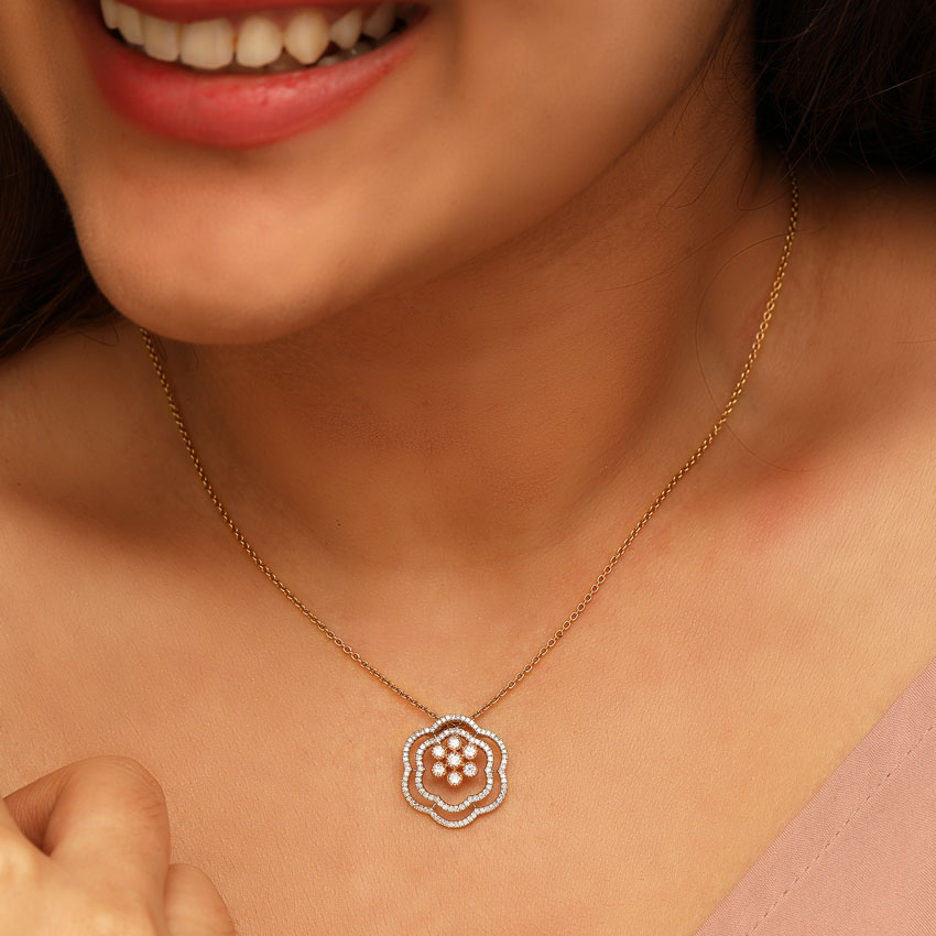 Dramatic Bloom Diamond Pendant Dramatic Bloom Diamond Pendant