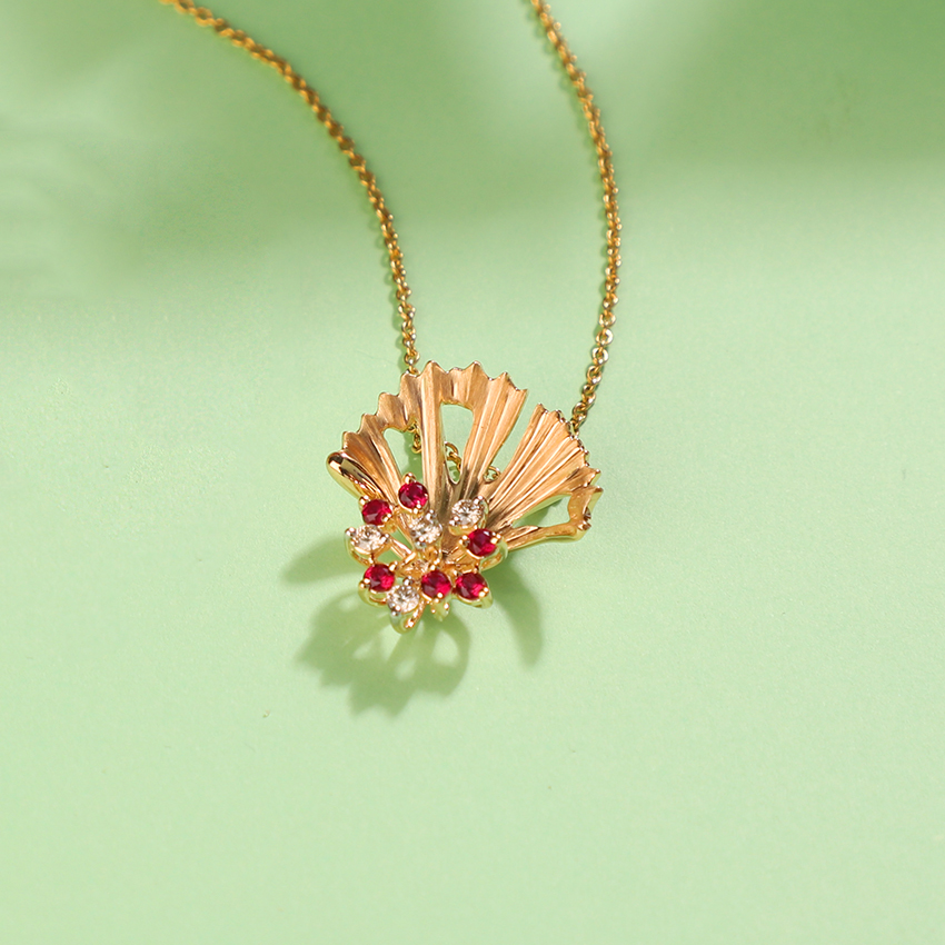 Artistic Ginkgo Gemstone Pendant Artistic Ginkgo Gemstone Pendant