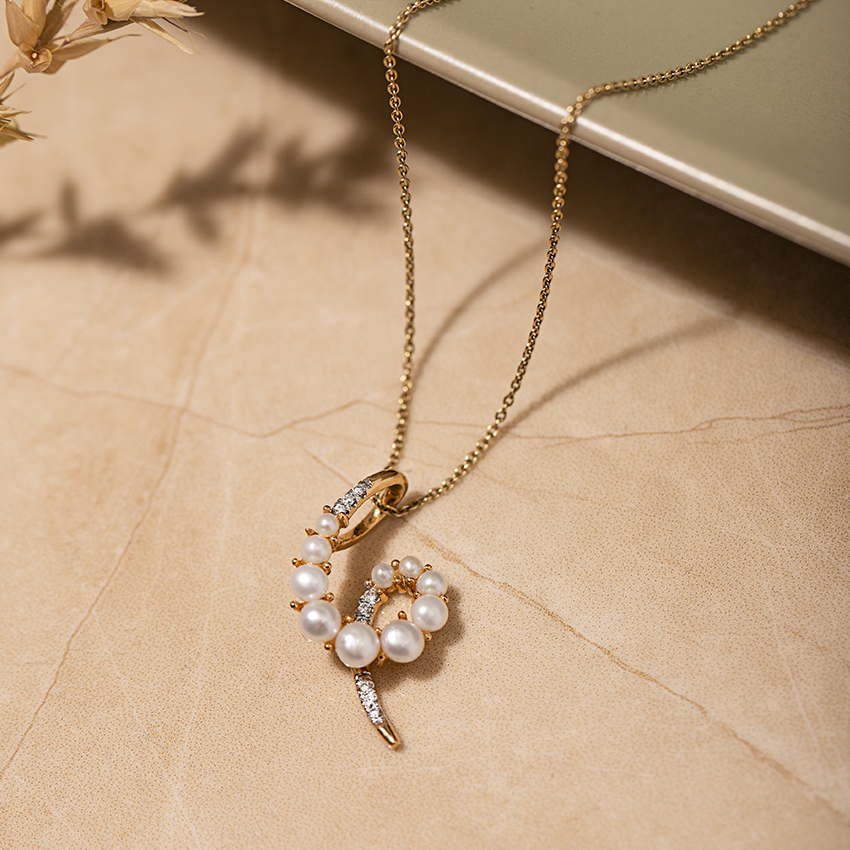 Diamond,Gemstone Pendants 18 Karat Yellow Gold Croise Pearl Pendant