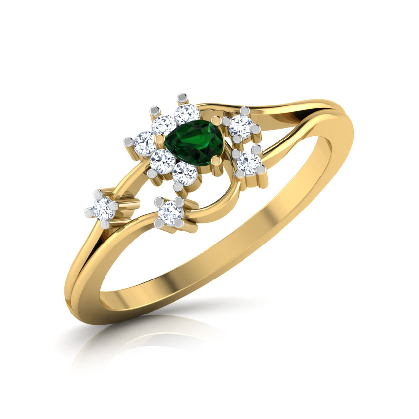 Tamrachuda Oval Emerald Ring