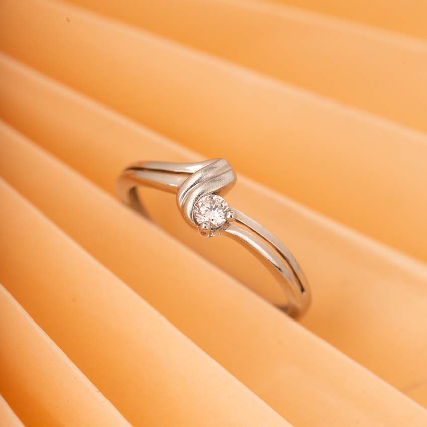 Magic Platinum Ring For Her Glowing Platinum Ring CaratLane