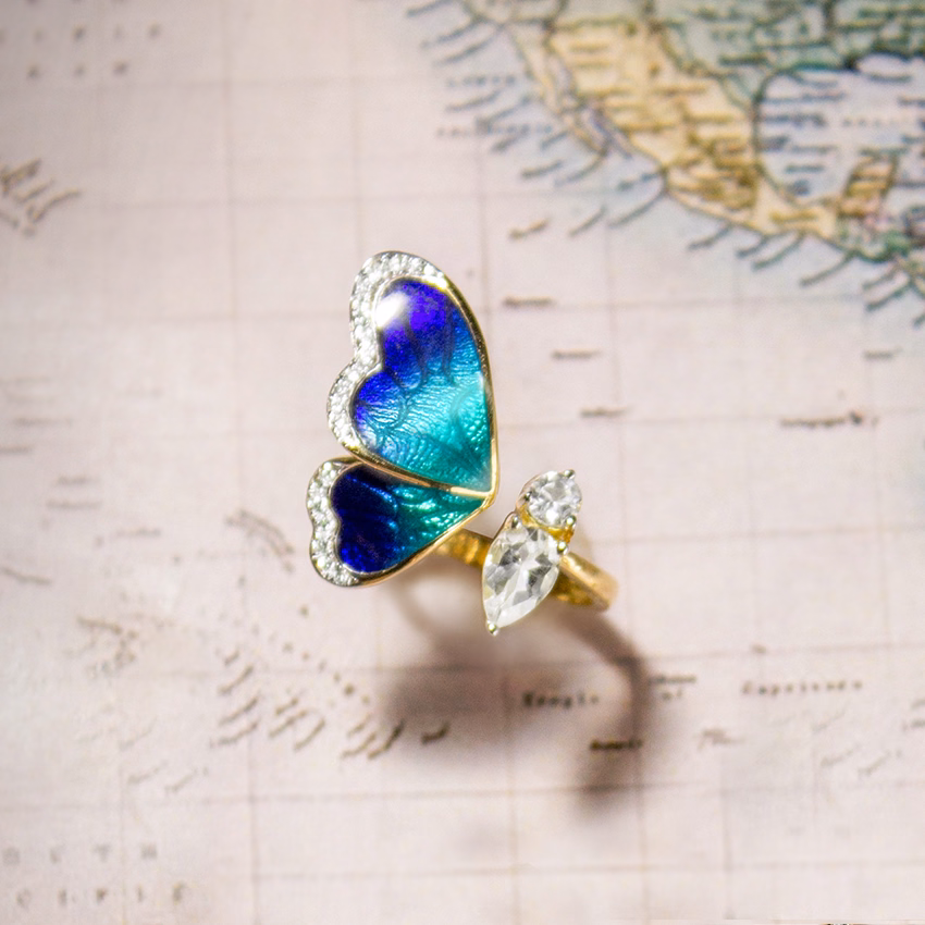 Diamond,Gemstone Rings 18 Karat Yellow Gold One Wing Blue Butterfly Diamond Ring