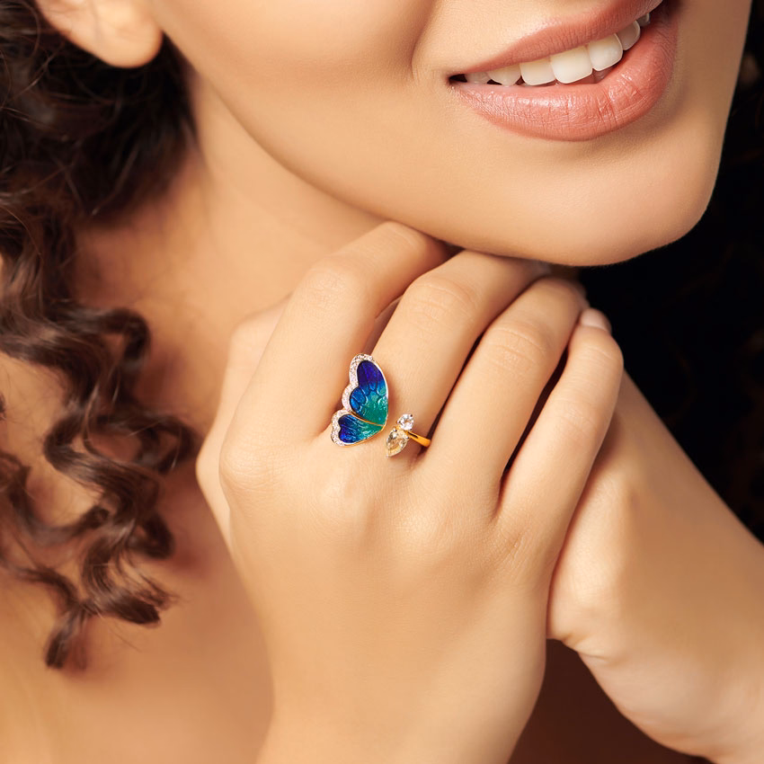 Diamond,Gemstone Rings 18 Karat Yellow Gold One Wing Blue Butterfly Diamond Ring