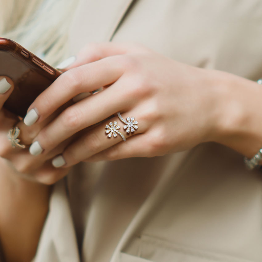 Duo Floweret Diamond Ring Duo Floweret Diamond Ring