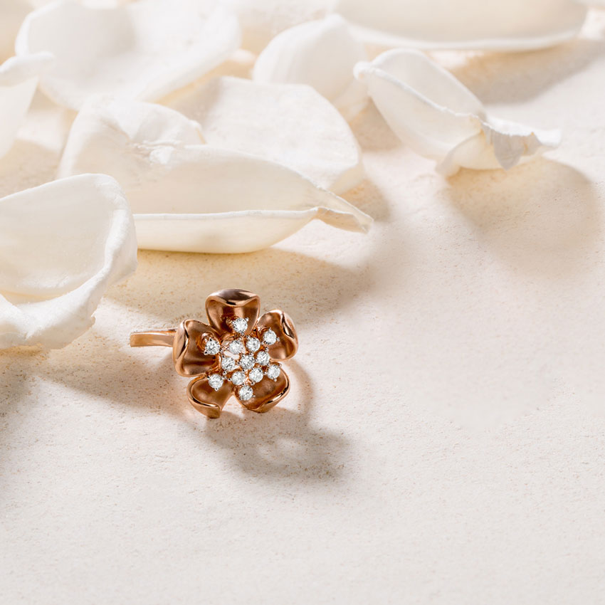 Periwinkle Floret Diamond Ring