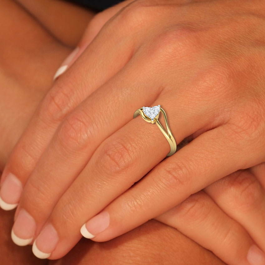 Glittering Heart Promise Diamond Ring Glittering Heart Promise Diamond Ring