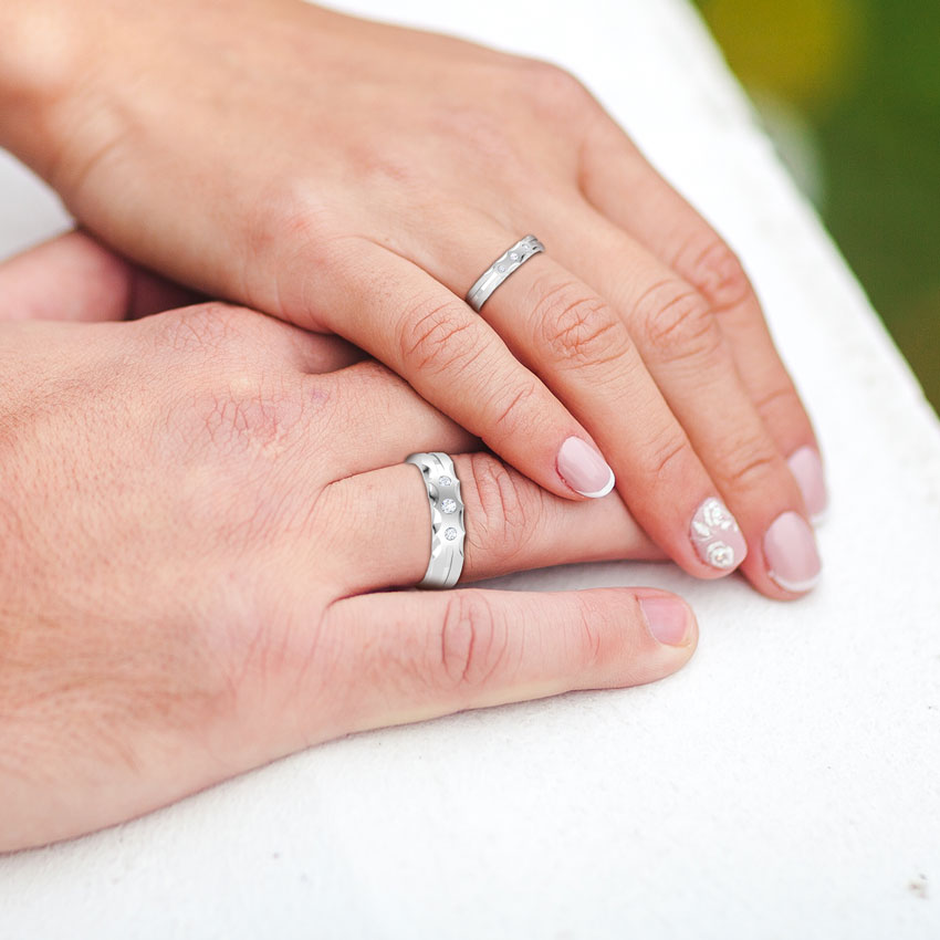 Estella Platinum Band for Her Estella Platinum Band for Her