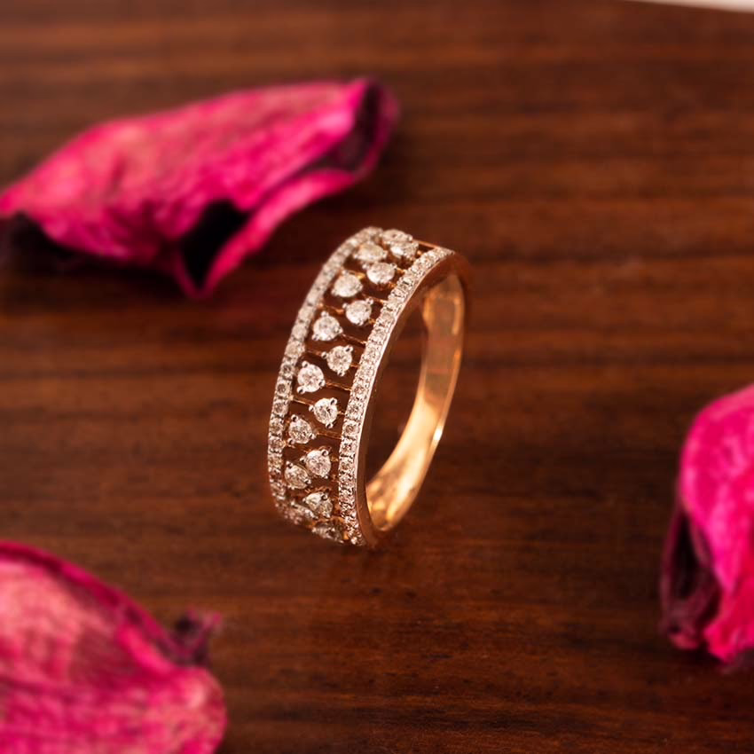 Diamond Rings 18 Karat Rose Gold Linear Diamond Band