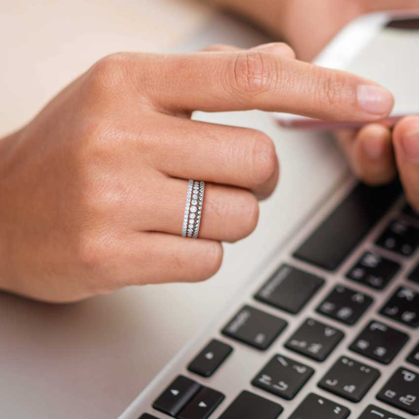 Orb Diamond Band